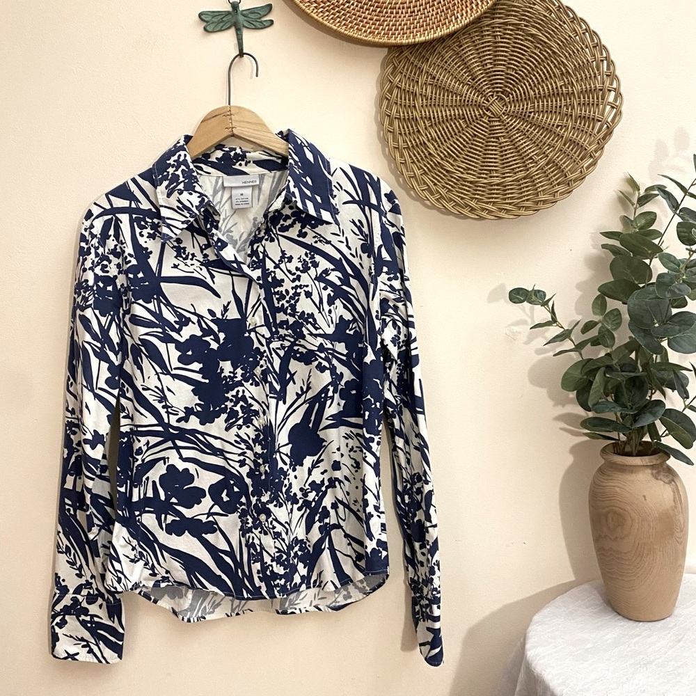 Vintage HENNES Button-Up Navy & White Floral Shirt